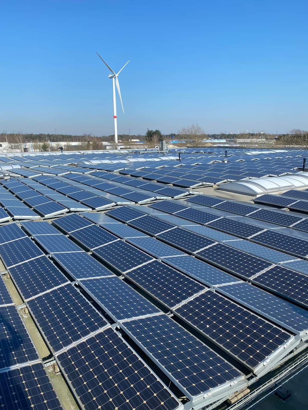 Sustainable manufacturing with solar energy